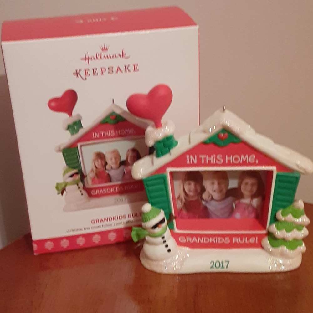Hallmark Keepsake Christmas tree ornament